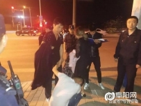 深夜阜阳一小伙，因婚事闹矛盾，突然纵身从桥上跳下